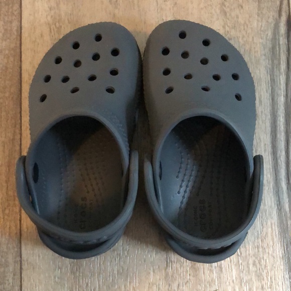 Toddler Crocs - Picture 3 of 4